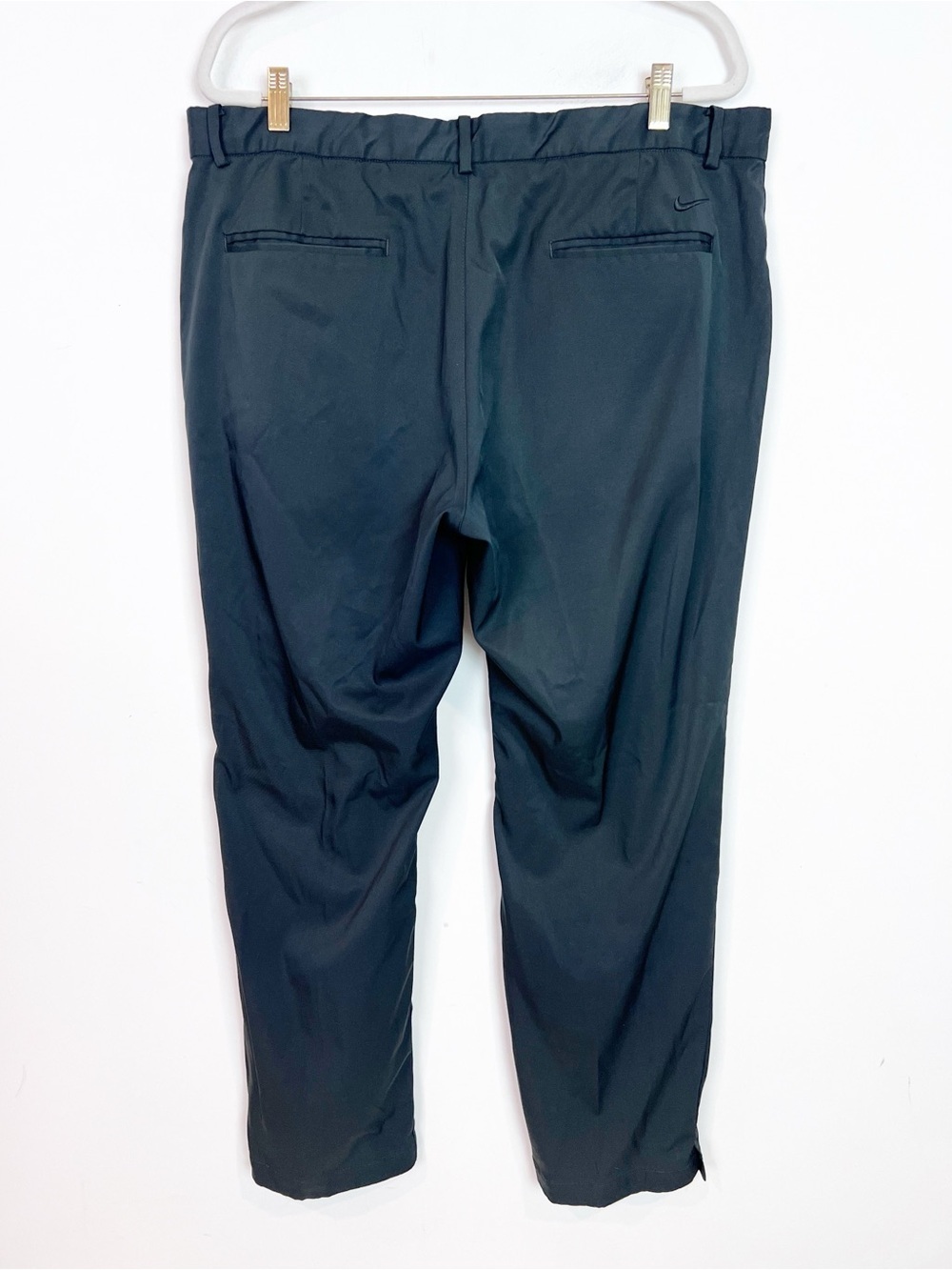 NIKE GOLF BLACK FLAT FRONT STRAIGHT LEG PANTS MENS STANDARD FIT SZ 38x30 - Picture 2 of 5